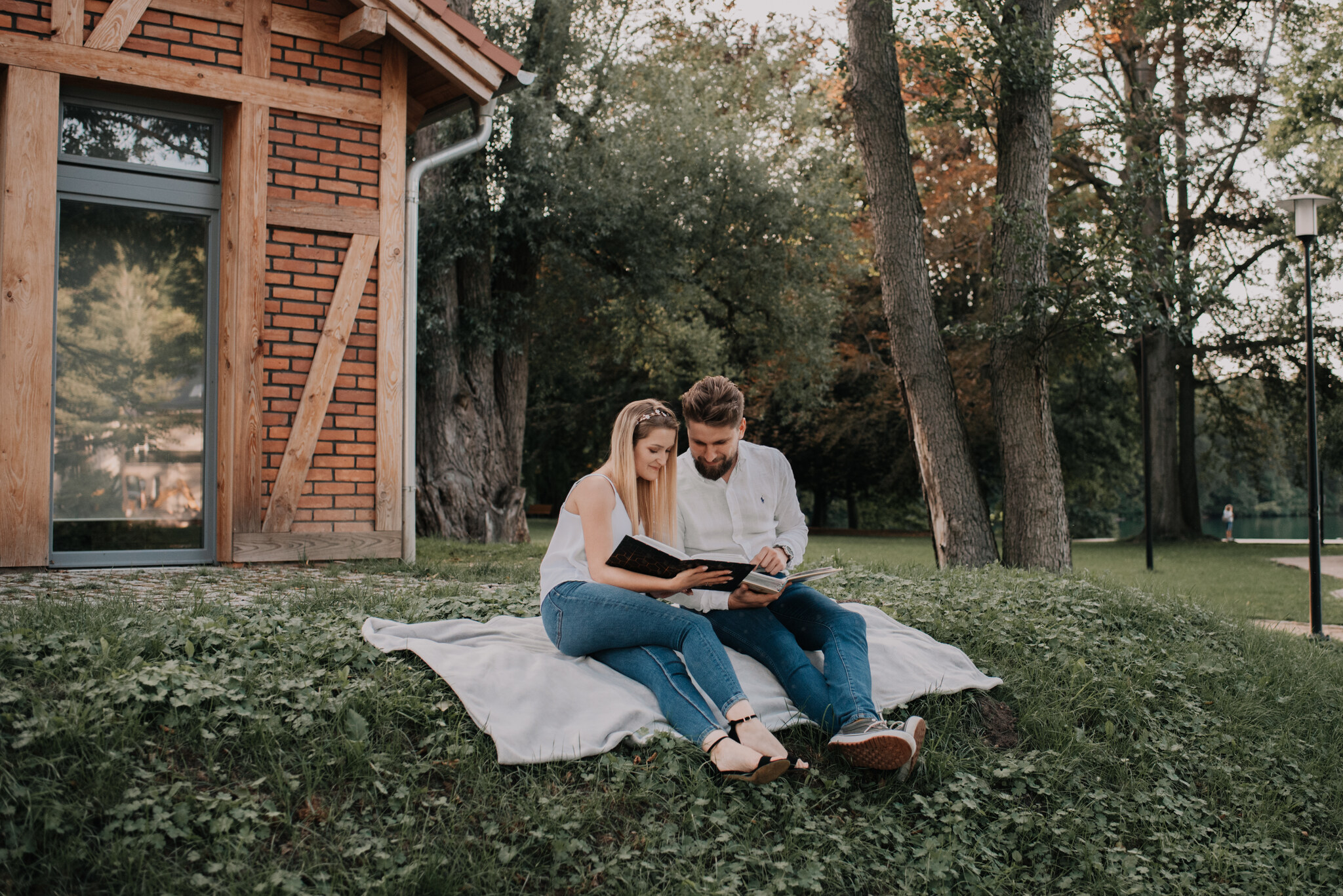 sesja narzeczeńska nad jeziorem fotograf szczecin gorzów poznań