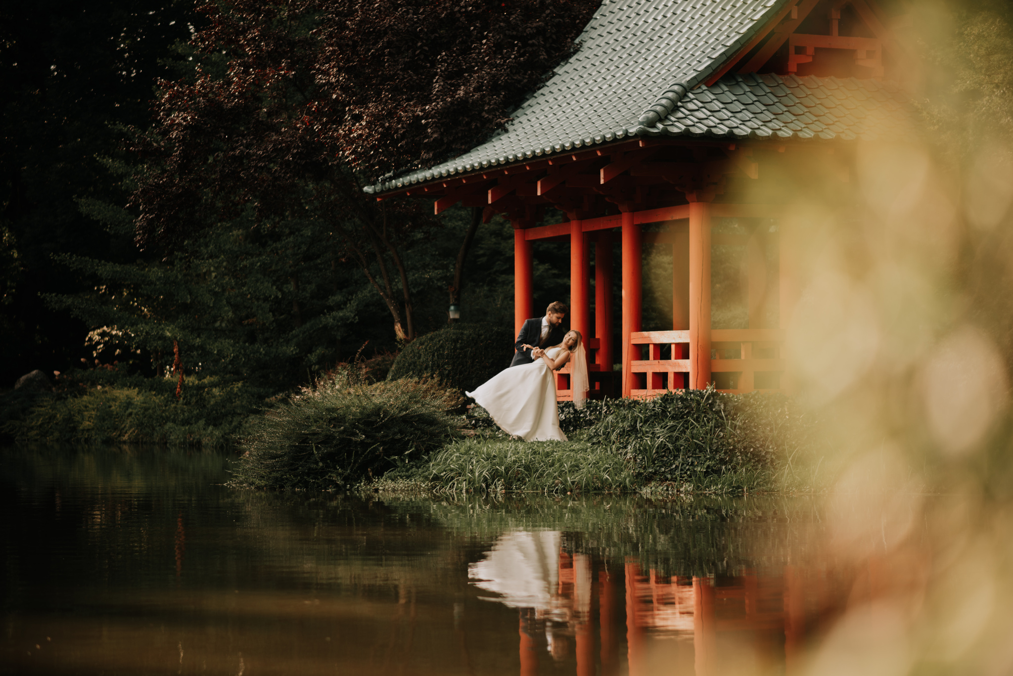 zdjęcia w plenerze pałac mierzęcin fotograf ślubny gorzów