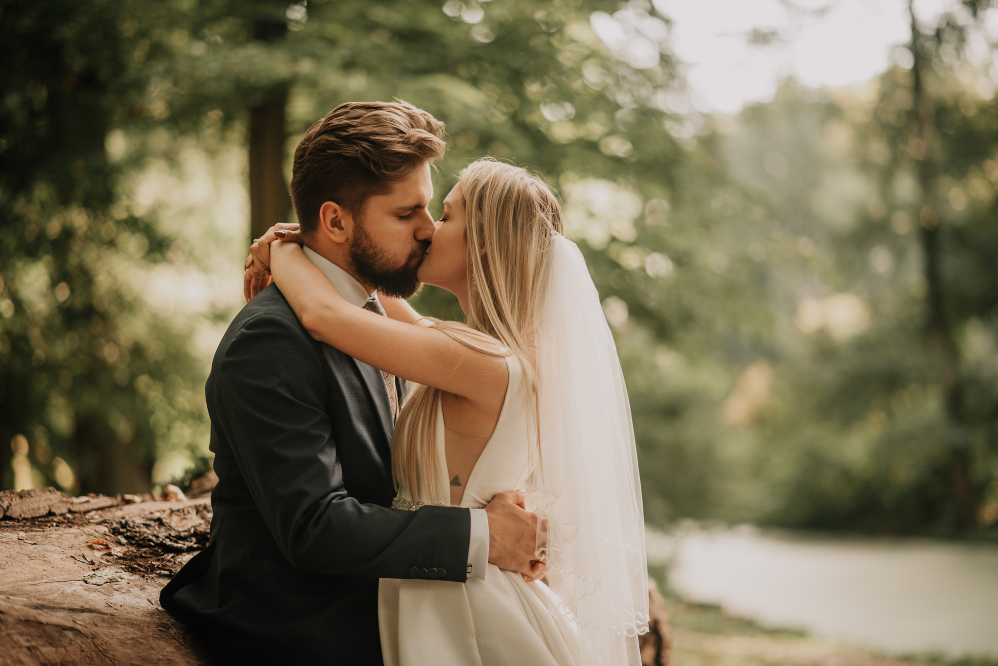 sesja ślubna w przepięknym plenerze pałac w mierzęcinie